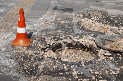 Dấu hiệu cho thấy hệ thống cống thoát nước đang bị tắc nghiêm trọng