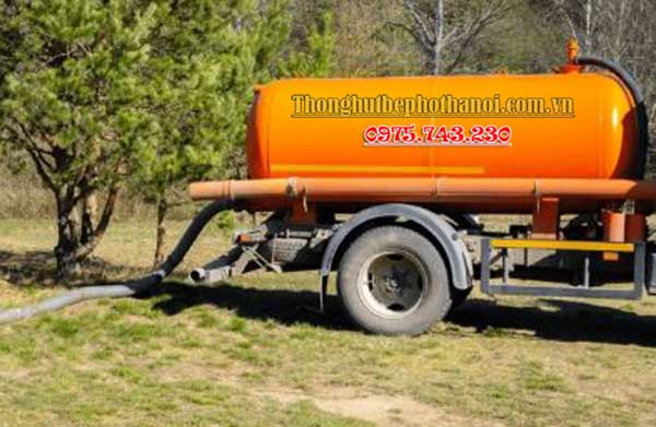 Tại sao cần xác định đúng tiểu mục khi hạch toán chi phí hút bể phốt?