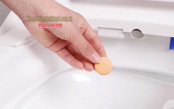 Cách sử dụng viên thông tắc bồn cầu đúng cách và an toàn